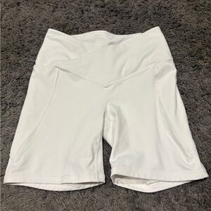 Fabletics Women's White Crossover Shorts